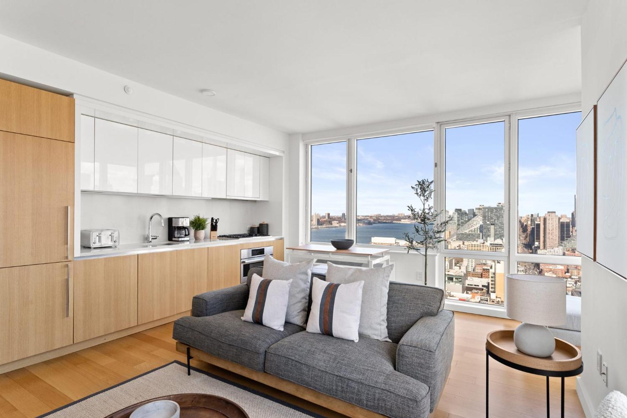 1 Bd Luxury With Stunning Views Nova York