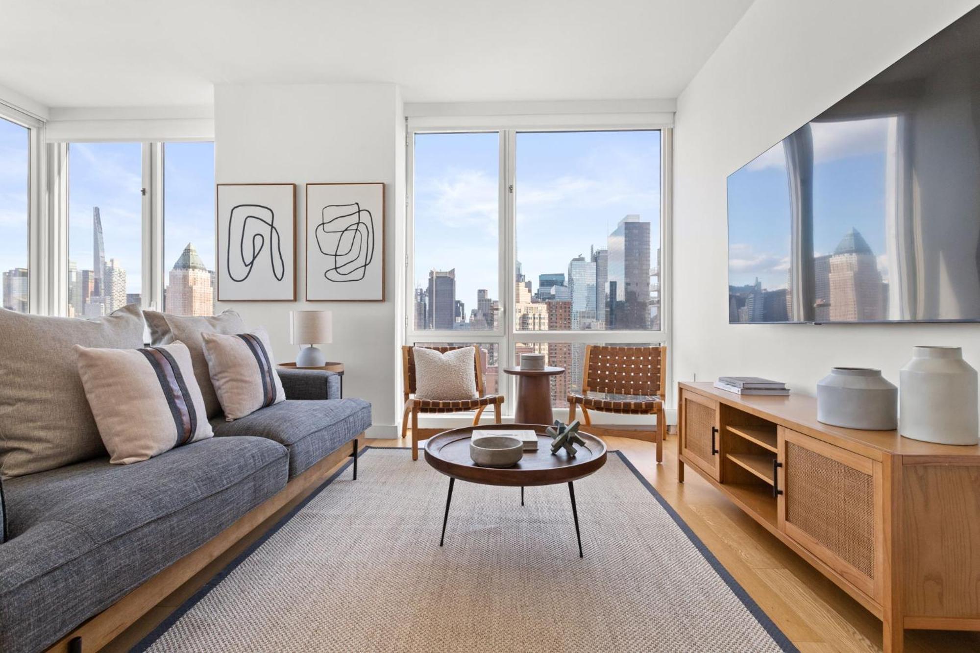 1 Bd Luxury With Stunning Views Apartamento